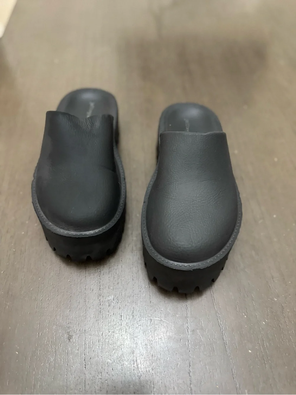 Jeffery Campbell Black Platform Clogs 8  size W7